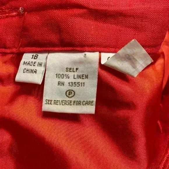 Gorgeous 100% linen skirt. Uniquely detailed hem.. - Picture 4 of 9